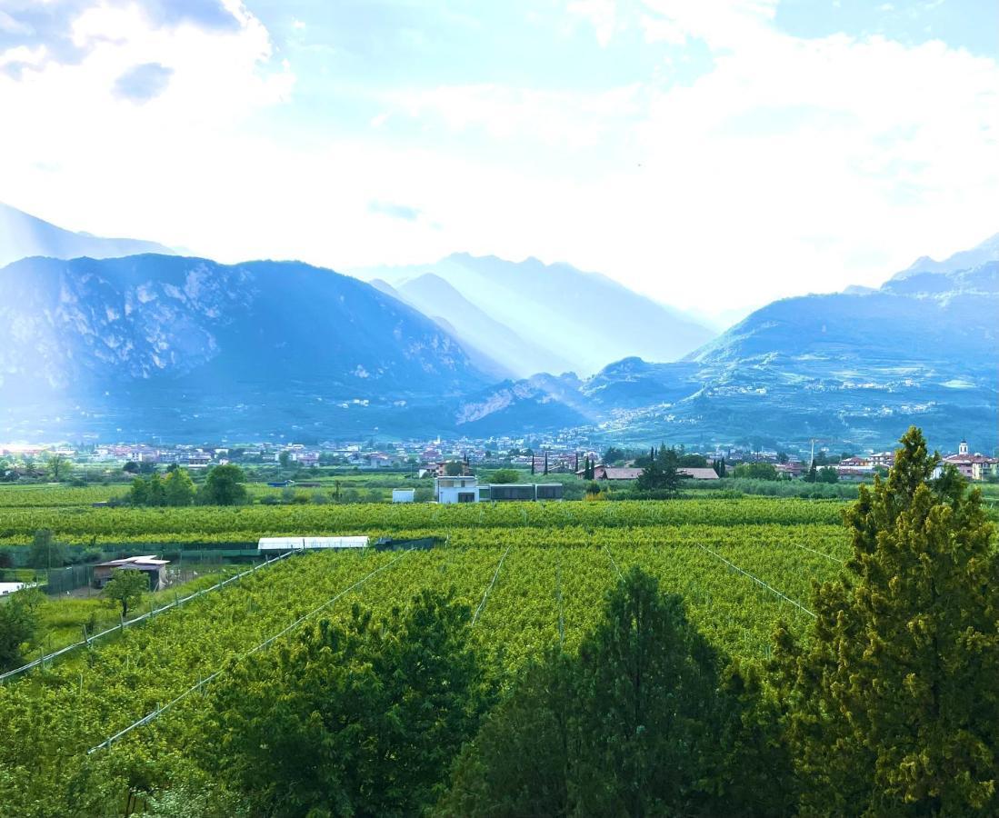 G-House Modernes Apartment Mit Tollem Ausblick Riva del Garda Exterior foto