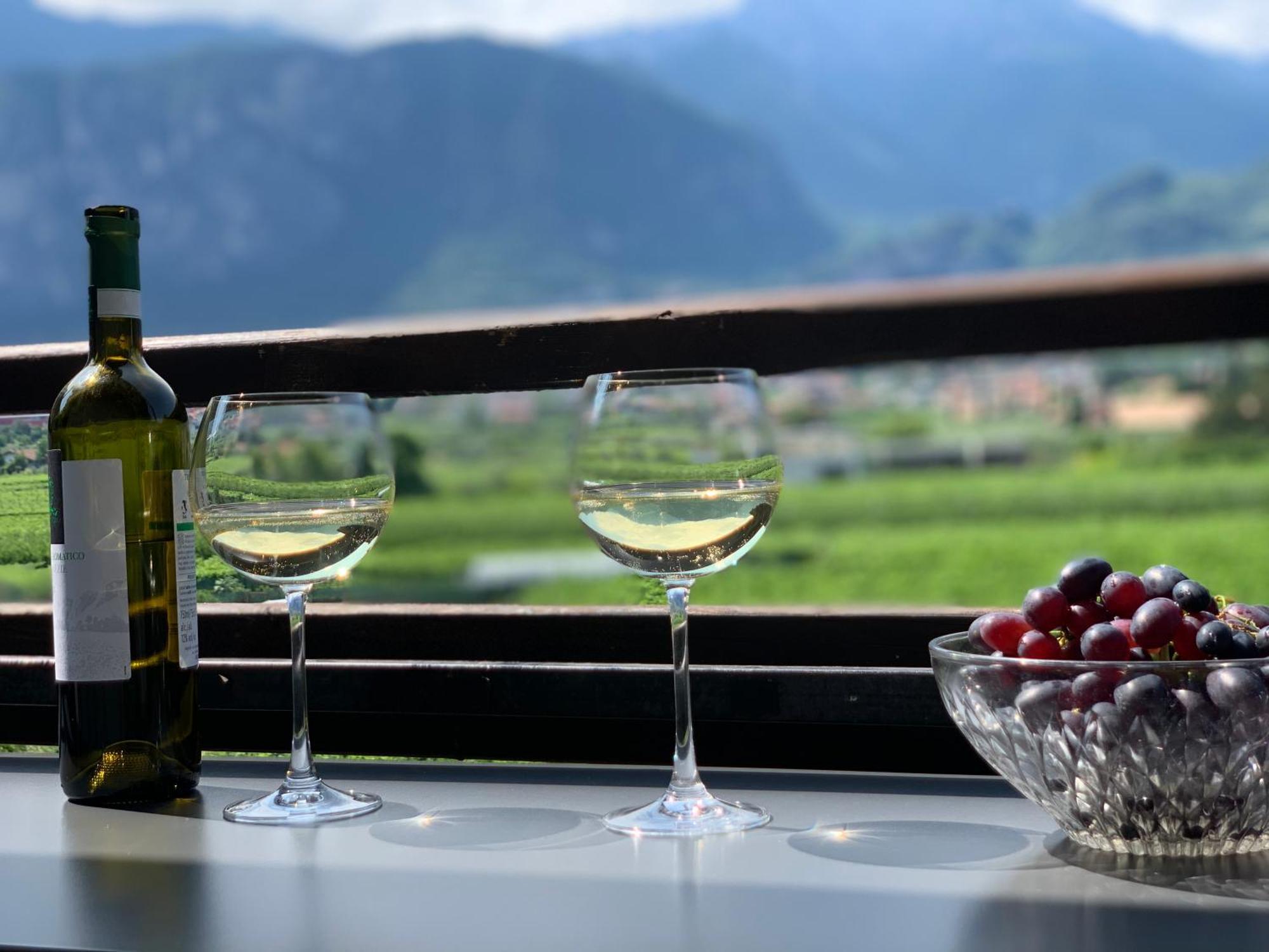 G-House Modernes Apartment Mit Tollem Ausblick Riva del Garda Exterior foto